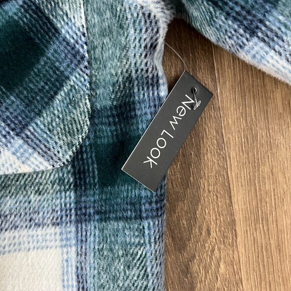 NEW New Look Blue Plaid Shacket Sz S - Picture 5 of 11